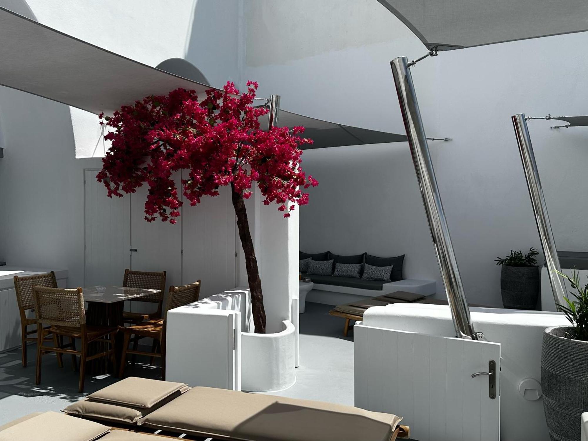 Dagaz Suites Fira  Ngoại thất bức ảnh