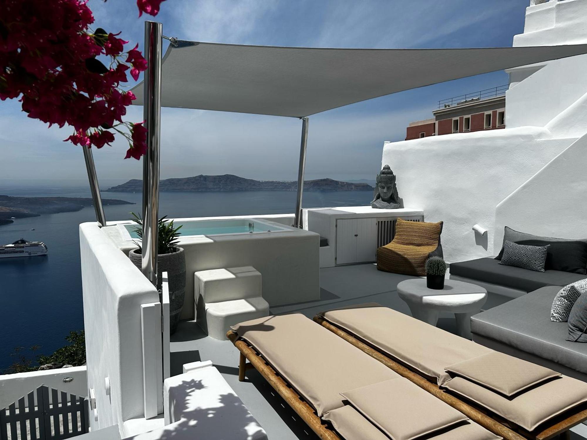 Dagaz Suites Fira  Ngoại thất bức ảnh