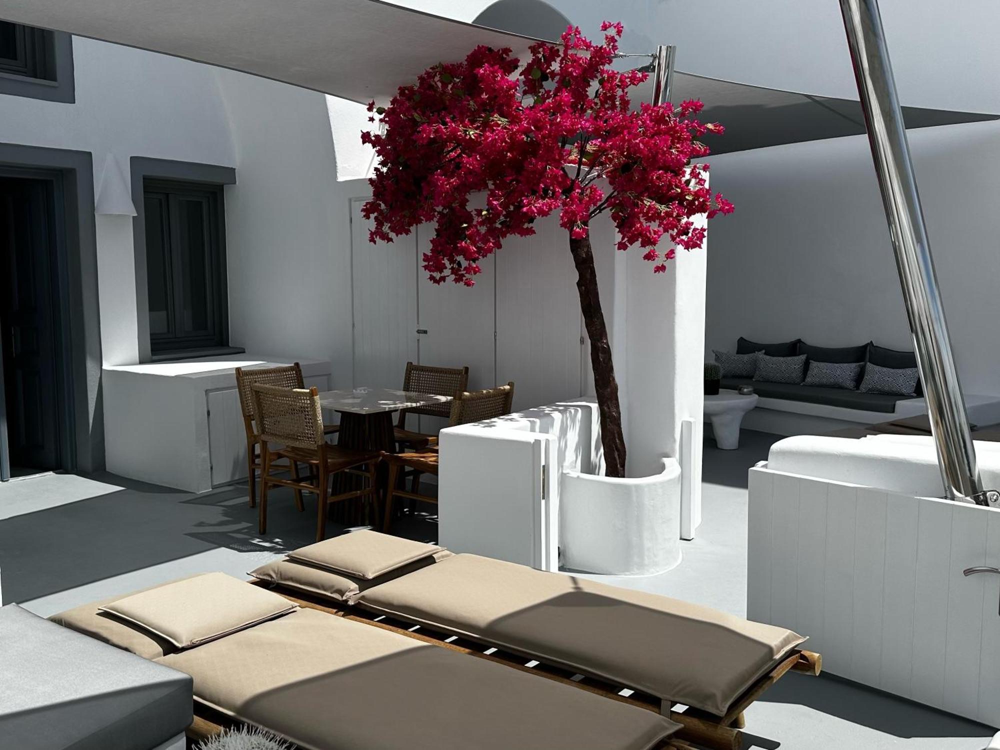 Dagaz Suites Fira  Ngoại thất bức ảnh