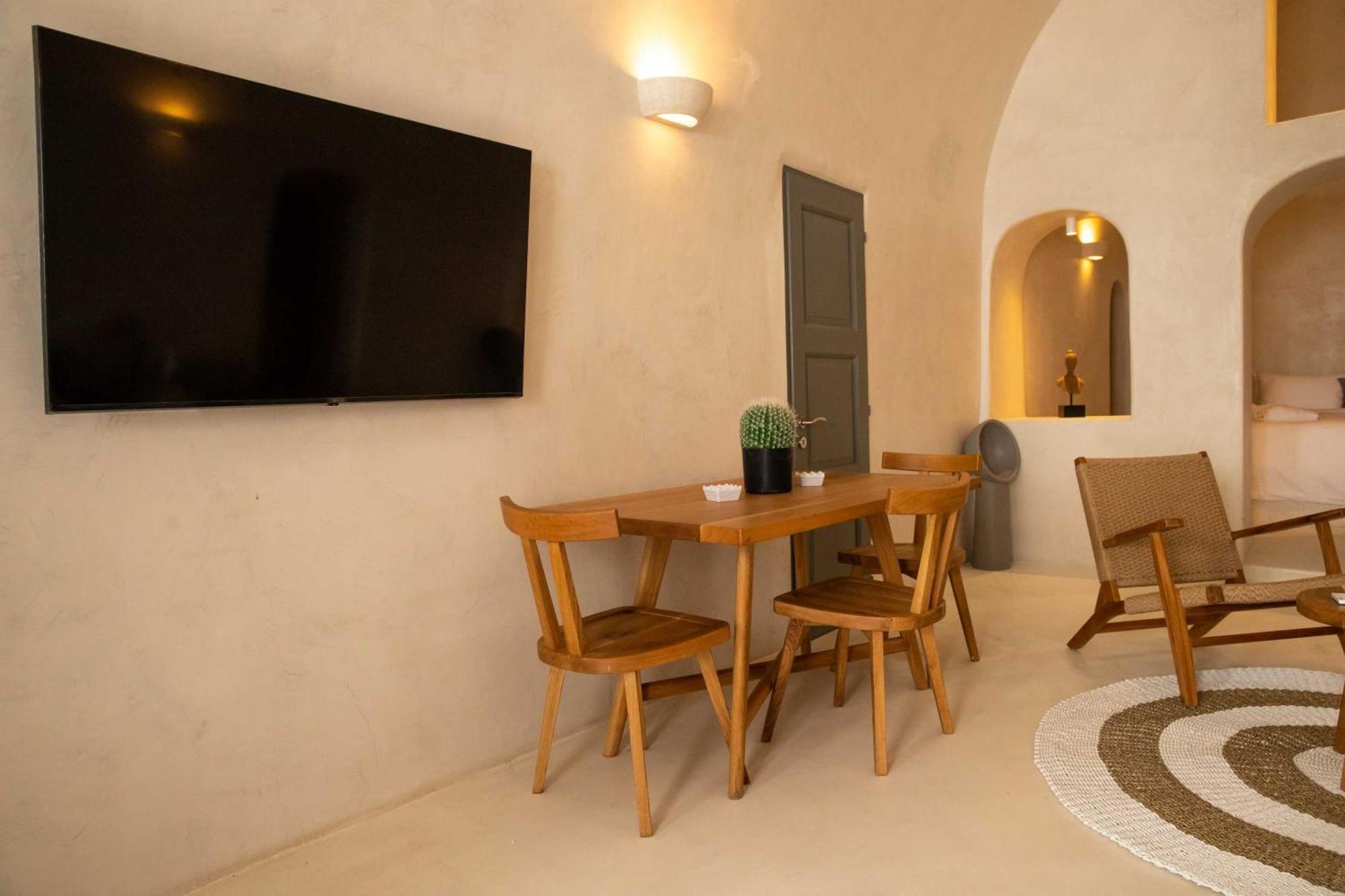 Dagaz Suites Fira  Ngoại thất bức ảnh