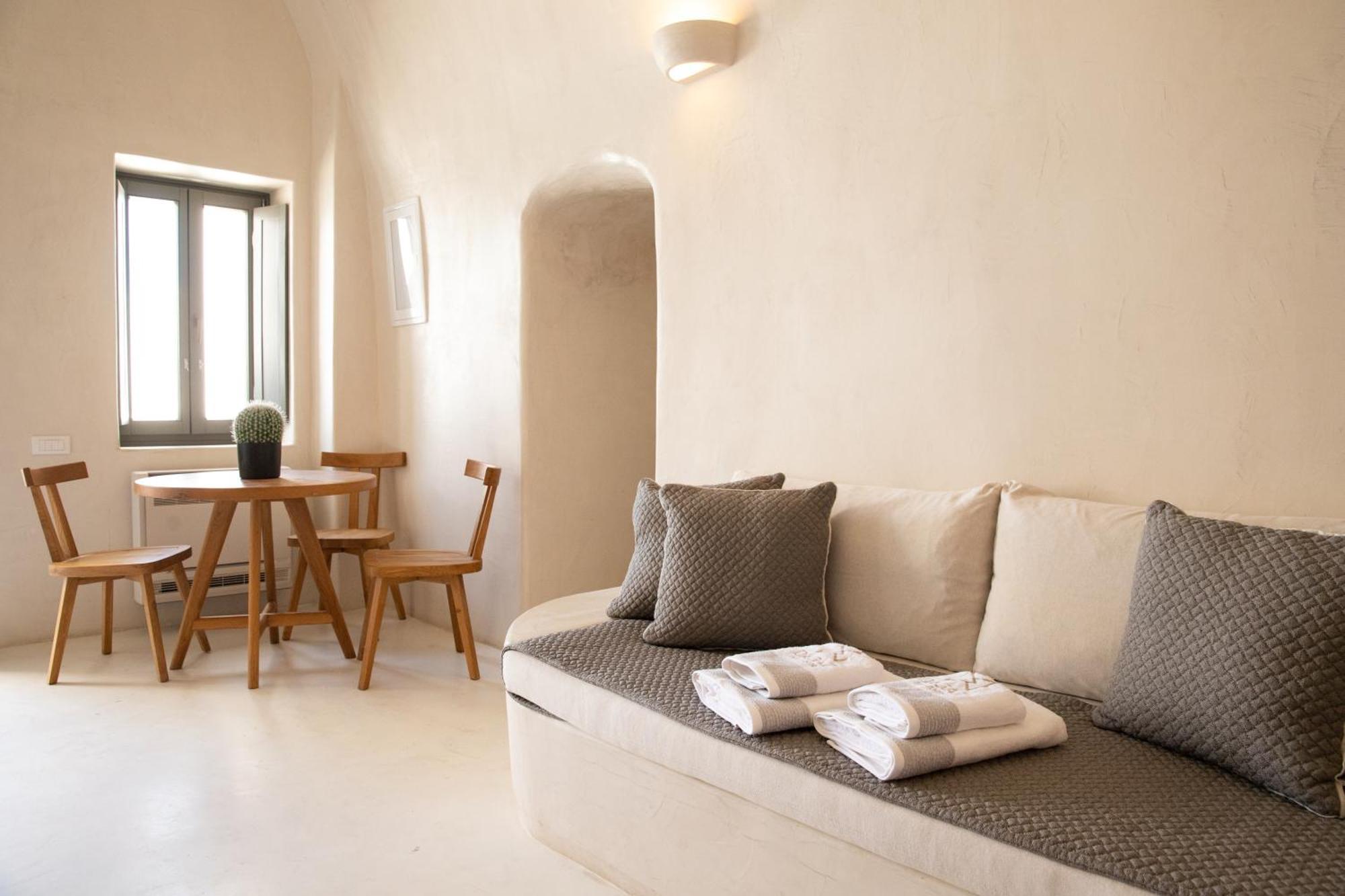 Dagaz Suites Fira  Ngoại thất bức ảnh
